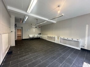 9 East Barnet Rd, Barnet for lease Interior Photo- Image 2 of 4