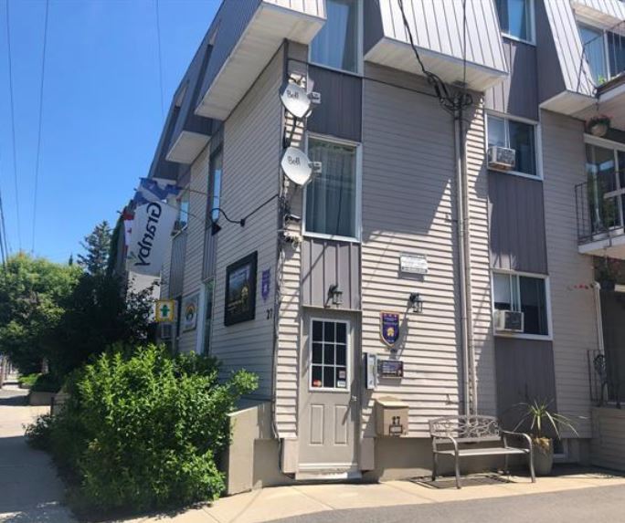 27 Rue Court, Granby, QC à vendre - Photo principale - Image 1 de 1