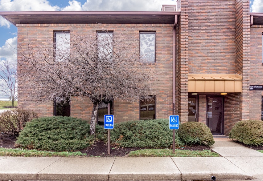 4753-4759 Cornell Rd, Blue Ash, OH for sale - Building Photo - Image 2 of 20