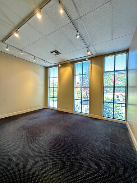 2100 21st St, Sacramento, CA for lease - Building Photo - Image 3 of 14
