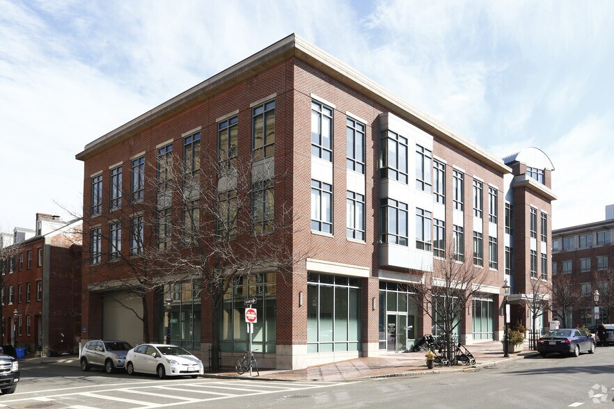20 City Sq, Charlestown, MA à louer - Photo du bâtiment - Image 3 de 7