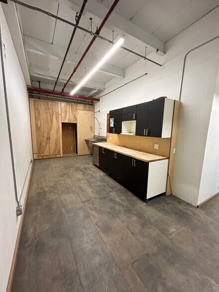 18 Bay St, Brooklyn, NY à vendre - Photo du bâtiment - Image 2 de 24