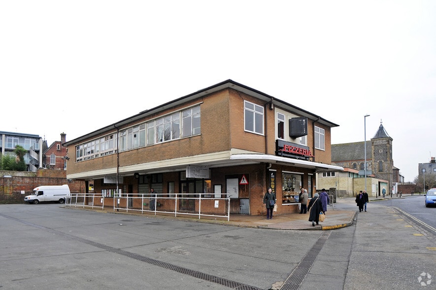 Eastgate St, Lewes for sale - Building Photo - Image 2 of 6