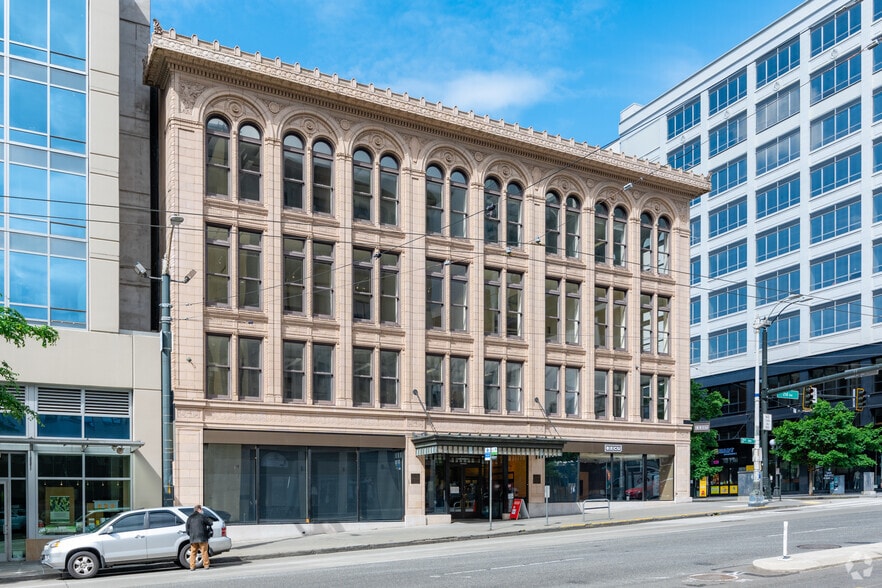 117-119 Pine St, Seattle, WA à louer - Photo du bâtiment - Image 2 de 7