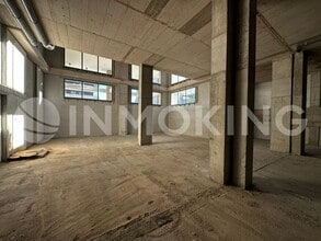 Retail in València, Valencia for lease Interior Photo- Image 2 of 7