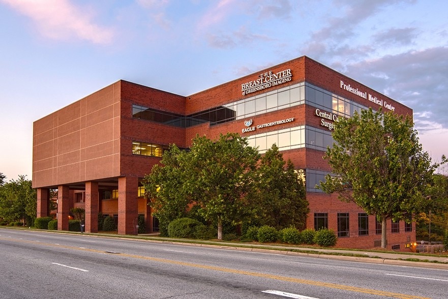 1002 N Church St, Greensboro, NC for lease - Building Photo - Image 1 of 9