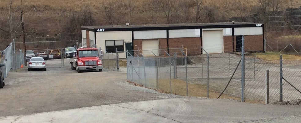 407 Mount Nebo Rd, Pittsburgh, PA à louer - Photo du bâtiment - Image 3 de 3