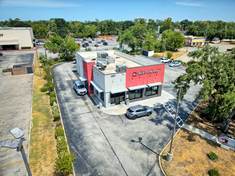 251 Greens Rd, Houston, TX for sale - Building Photo - Image 1 of 1