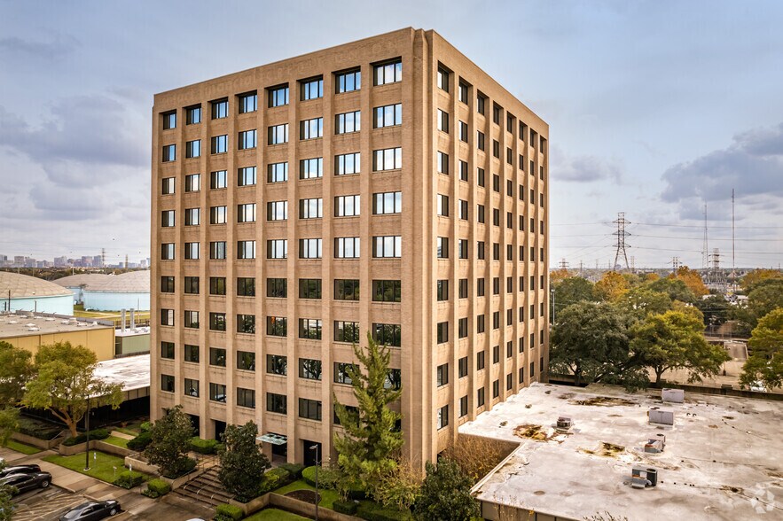 4605-4615 Southwest Fwy, Houston, TX à louer - Photo du bâtiment - Image 2 de 4