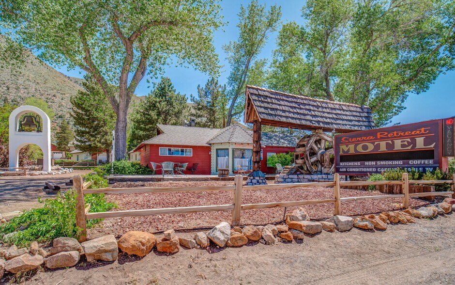 106705 US Highway 395, Coleville, CA for sale - Primary Photo - Image 1 of 36