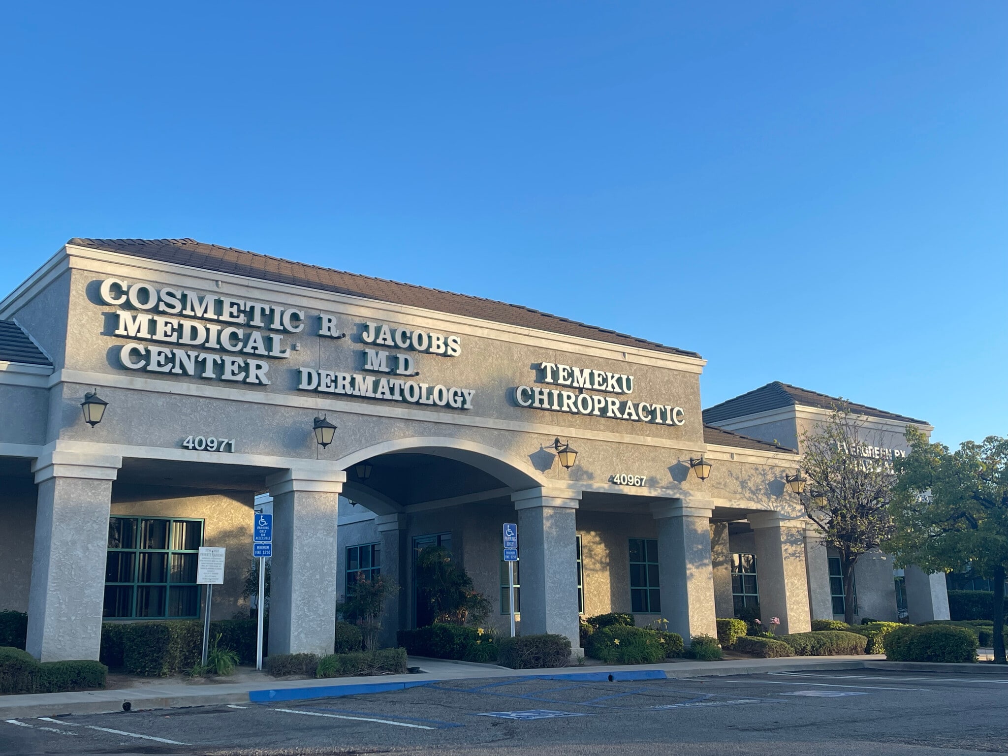 40971 Winchester Rd, Temecula, CA for lease Primary Photo- Image 1 of 8