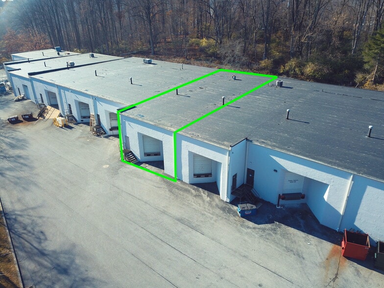 640 Snyder Ave, West Chester, PA for sale - Building Photo - Image 1 of 36