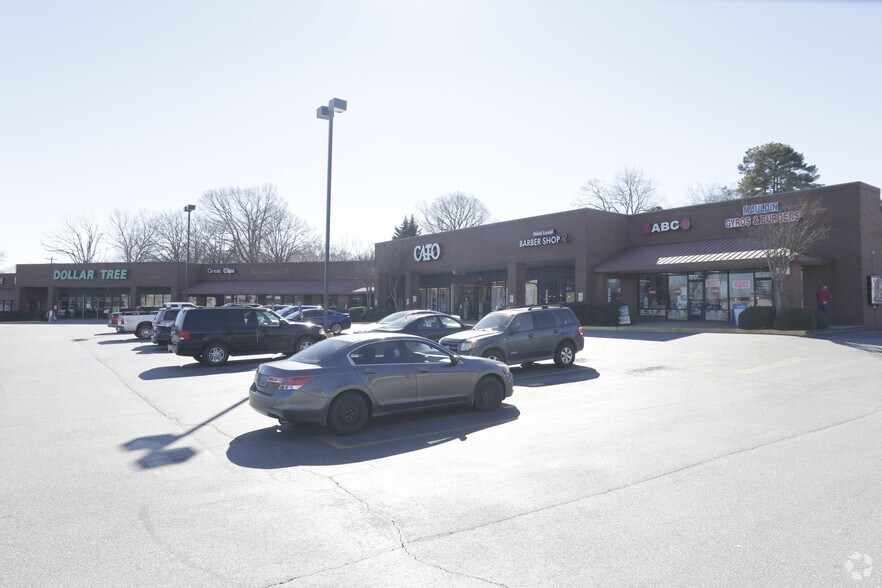 201-273 W Butler Rd, Mauldin, SC à louer - Photo du bâtiment - Image 3 de 4