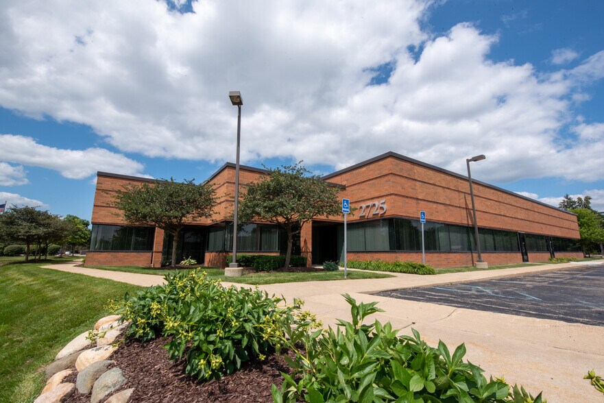 2725 S Industrial Hwy, Ann Arbor, MI for lease - Building Photo - Image 1 of 3