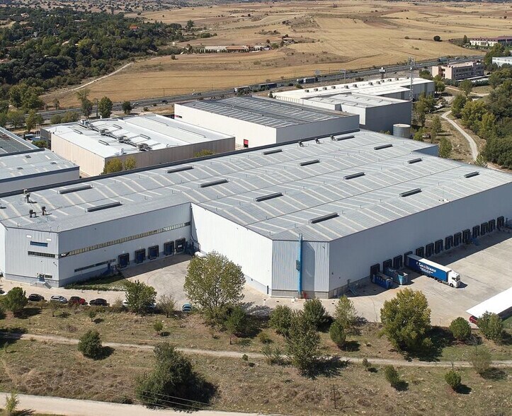 Carretera Nacional 1, 25, San Agustín del Guadalix, Madrid à louer - Photo du bâtiment - Image 2 de 7