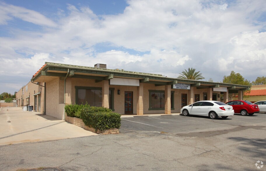24760 Sunnymead Blvd, Moreno Valley, CA à louer - Photo du bâtiment - Image 3 de 3