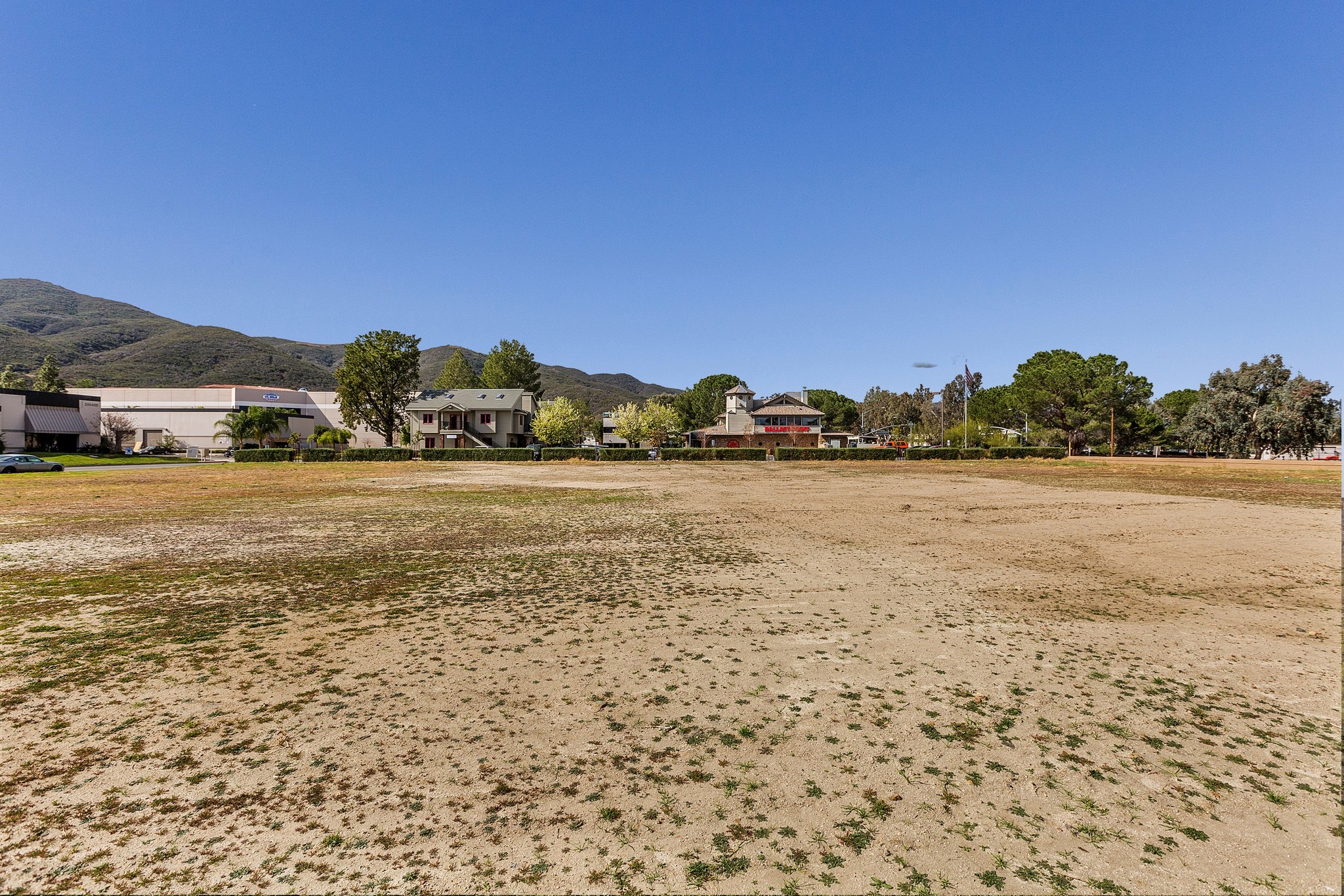 Felix Valdez Ave, Temecula, CA à vendre Photo principale- Image 1 de 16