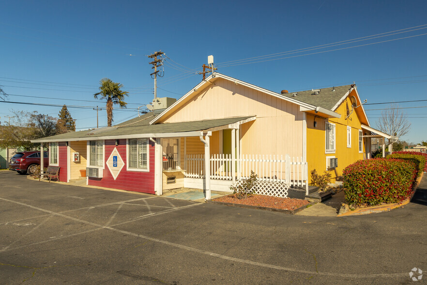 3721 Watt Ave, Sacramento, CA for sale - Primary Photo - Image 1 of 6