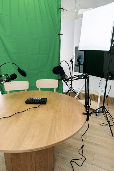 202-1128 Broadway W, Vancouver, BC à louer - Photo intérieure - Image 3 de 8