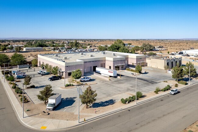 Plus de détails pour 715 E Avenue L-8, Lancaster, CA - Industriel à louer