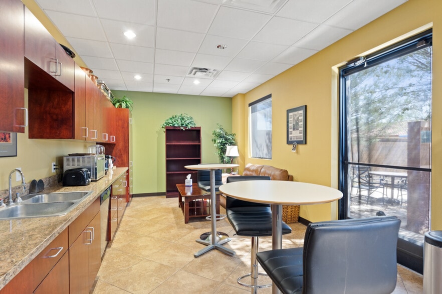 23131 Lake Pleasant Pky, Peoria, AZ for lease - Interior Photo - Image 3 of 4