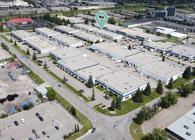 Plus de détails pour 1480 28th St NE, Calgary, AB - Industriel à louer