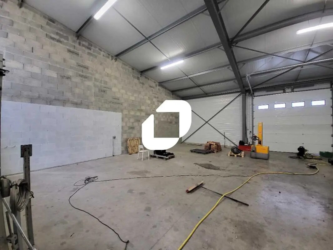 Office in Canéjan for lease Building Photo- Image 1 of 9