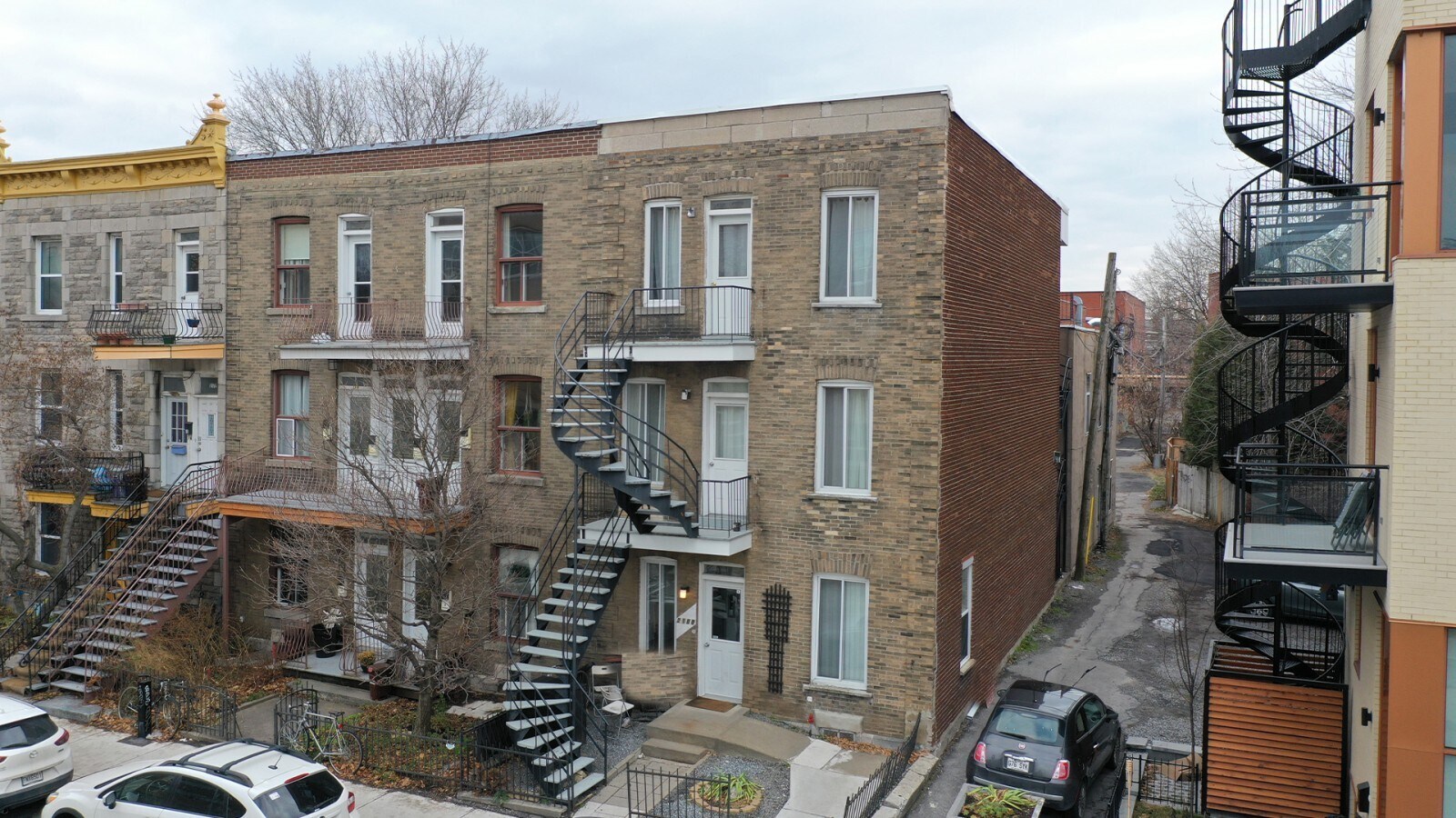 2160 Rue Rachel E, Montréal, QC for sale Primary Photo- Image 1 of 1