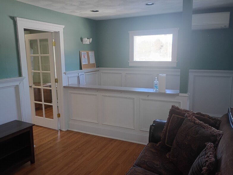 247 Main St, North Reading, MA for lease - Building Photo - Image 2 of 20
