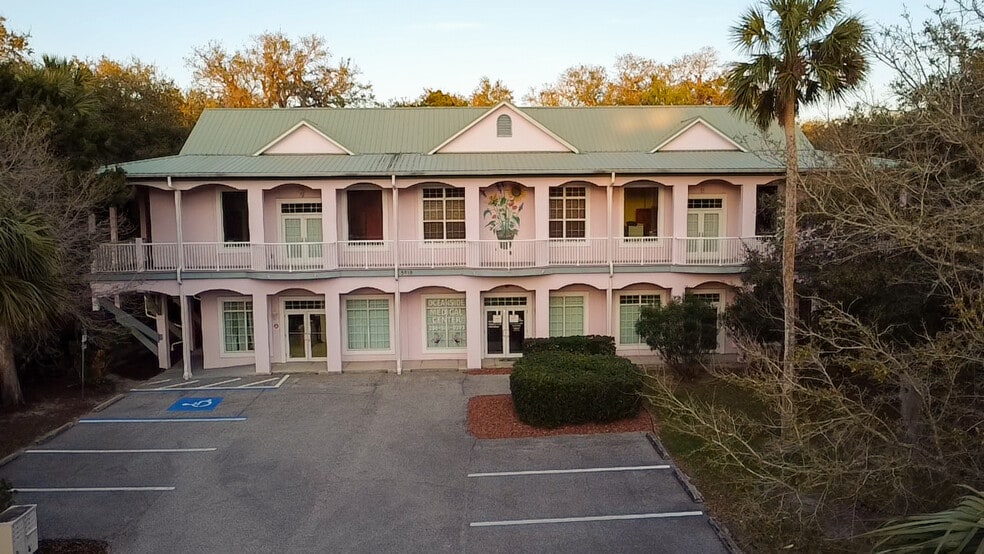 5909 N Ocean Shore Blvd, Palm Coast, FL for sale - Building Photo - Image 2 of 32