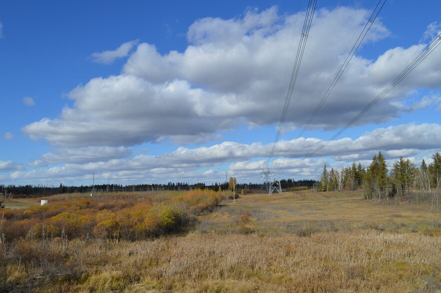 Township Road 564, Fort Saskatchewan, AB à vendre - Photo du bâtiment - Image 2 de 2