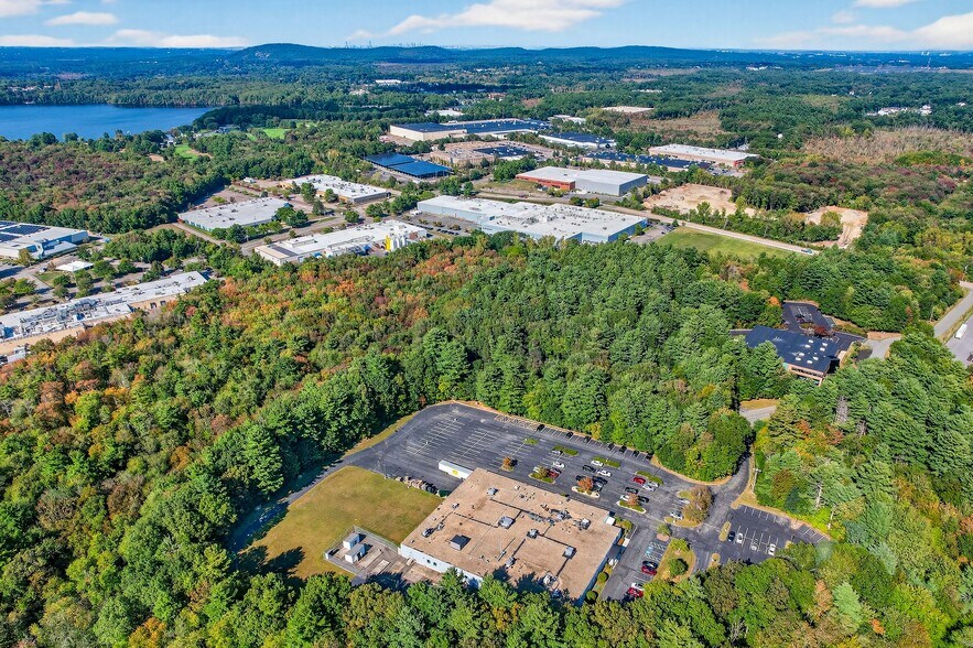 100 Energy Dr, Canton, MA à louer - Photo du bâtiment - Image 2 de 3