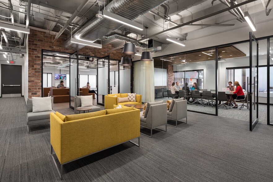 40 N Central Ave, Phoenix, AZ à louer - Photo intérieure - Image 3 de 16