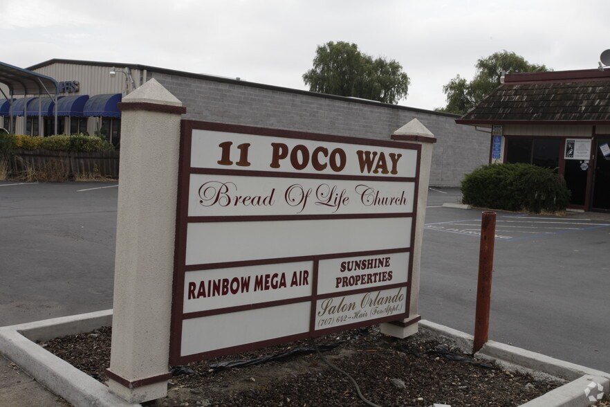 11 Poco Way, American Canyon, CA à louer - Photo du bâtiment - Image 2 de 4