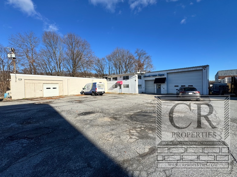 97 N Clinton St, Poughkeepsie, NY à vendre - Photo du bâtiment - Image 1 de 5