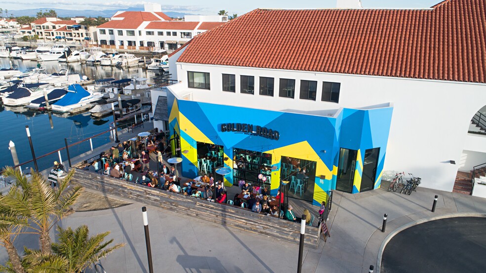 16330-16450 Pacific Coast Hwy, Huntington Beach, CA à louer - Photo du bâtiment - Image 3 de 17