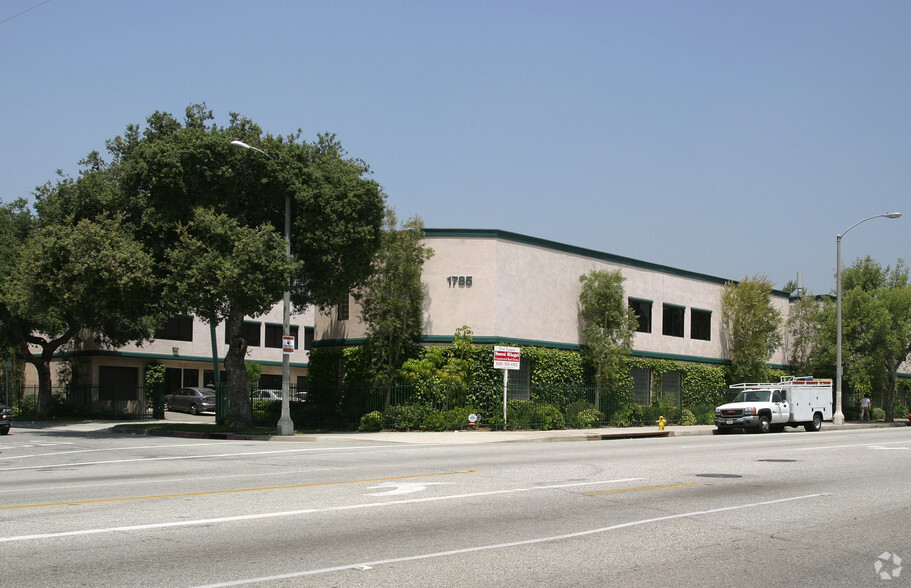 1785 Locust St, Pasadena, CA à louer - Photo du bâtiment - Image 2 de 9