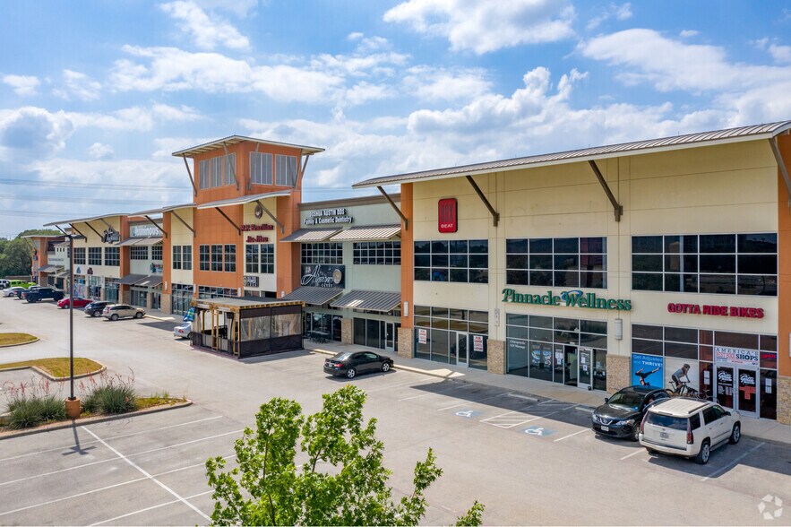 4553 W Loop 1604, San Antonio, TX à louer - Photo du bâtiment - Image 3 de 5