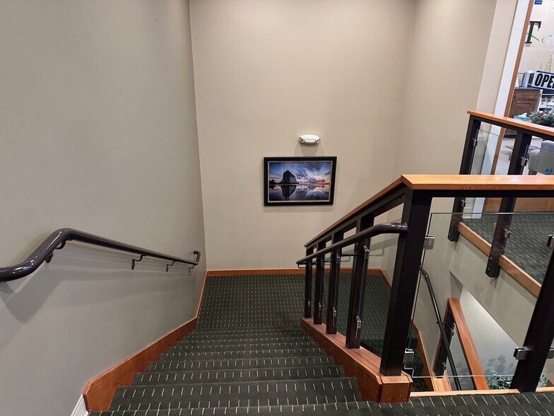 8105 Birch Bay Square St, Blaine, WA à louer - Photo intérieure - Image 3 de 12