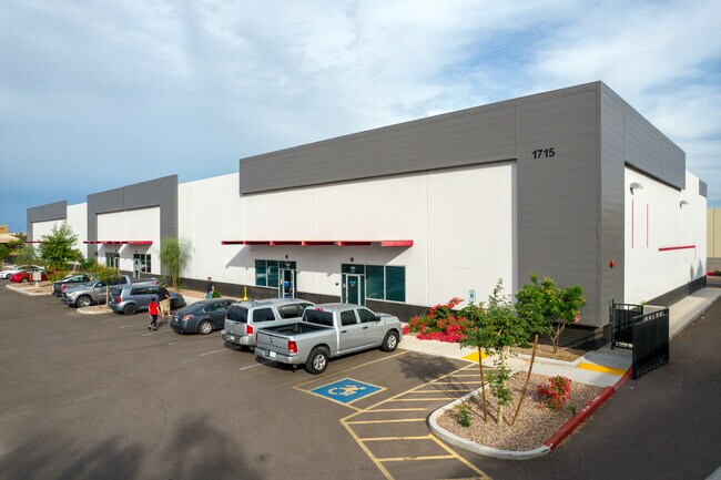 Plus de détails pour 1715 N Rosemont, Mesa, AZ - Industriel à louer