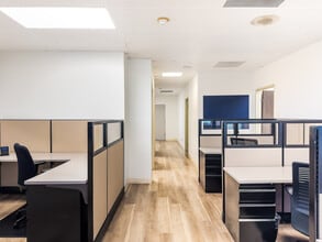 8202 Florence Ave, Downey, CA for lease Interior Photo- Image 2 of 9