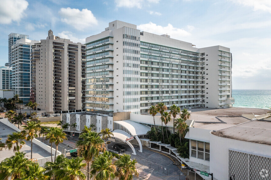 6701 Collins Ave, Miami Beach, FL for sale - Primary Photo - Image 1 of 1