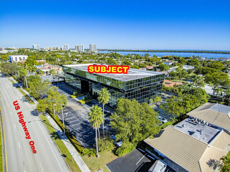 712 US Highway 1, North Palm Beach, FL à louer - Photo du bâtiment - Image 2 de 11