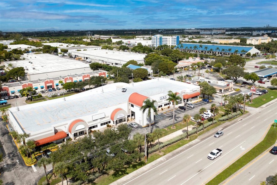 2100-2270 NW 87th Ave, Miami, FL for lease - Building Photo - Image 3 of 11