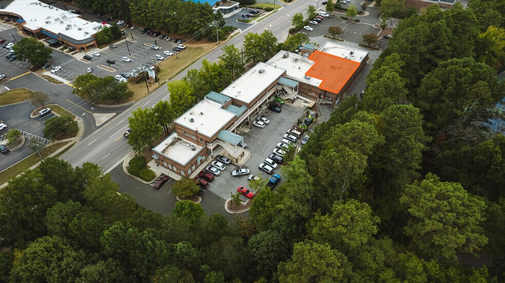 4810 Hope Valley Rd, Durham, NC à louer - Photo du bâtiment - Image 2 de 6