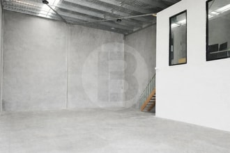 13 Brumby St, Seven Hills for lease Interior Photo- Image 2 of 3