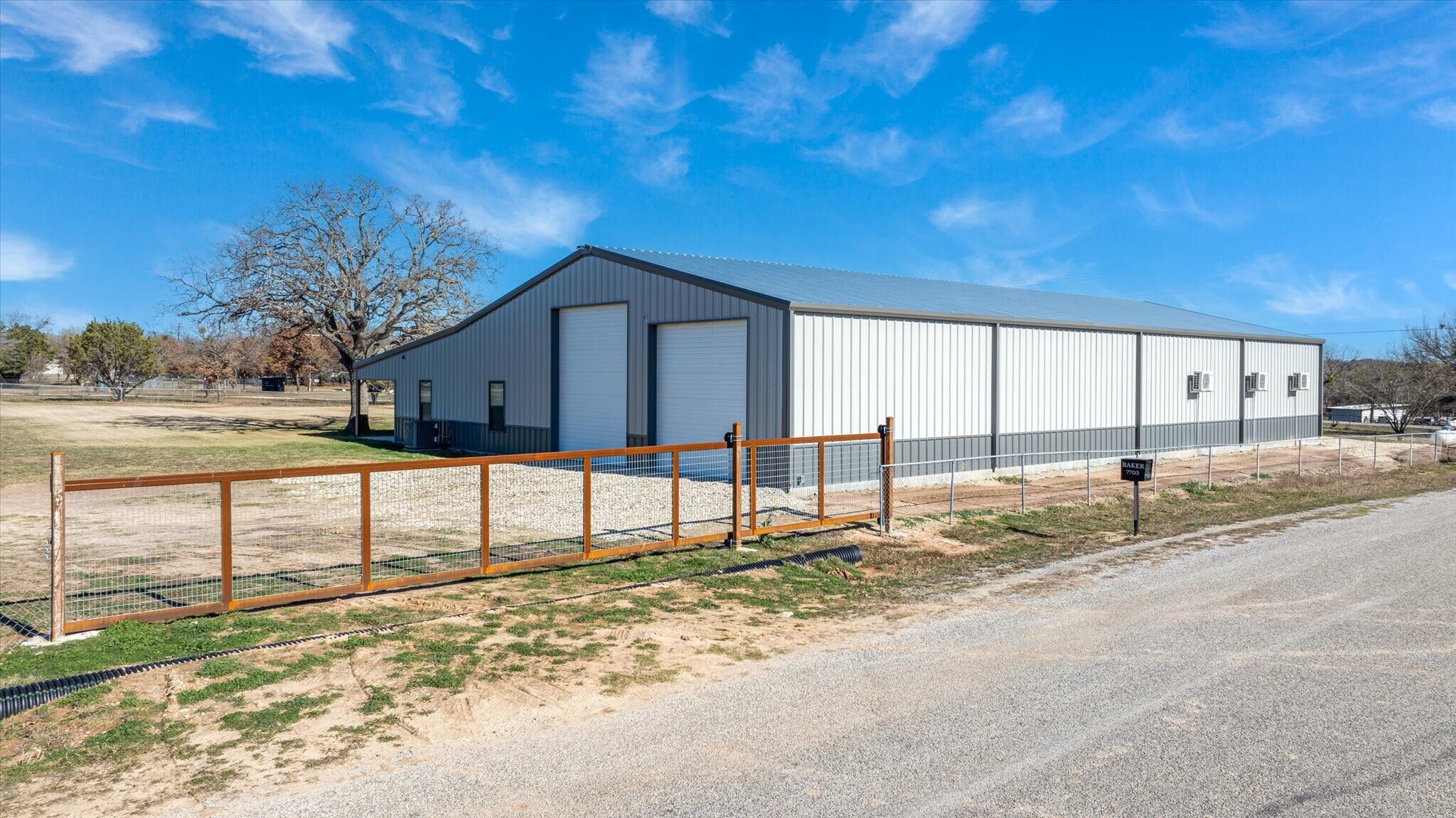 7703 Prairie Creek Ln, Tolar, TX for sale Primary Photo- Image 1 of 46