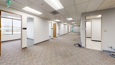 8880 Rio San Diego Dr, San Diego, CA à louer Photo intérieure- Image 2 de 4