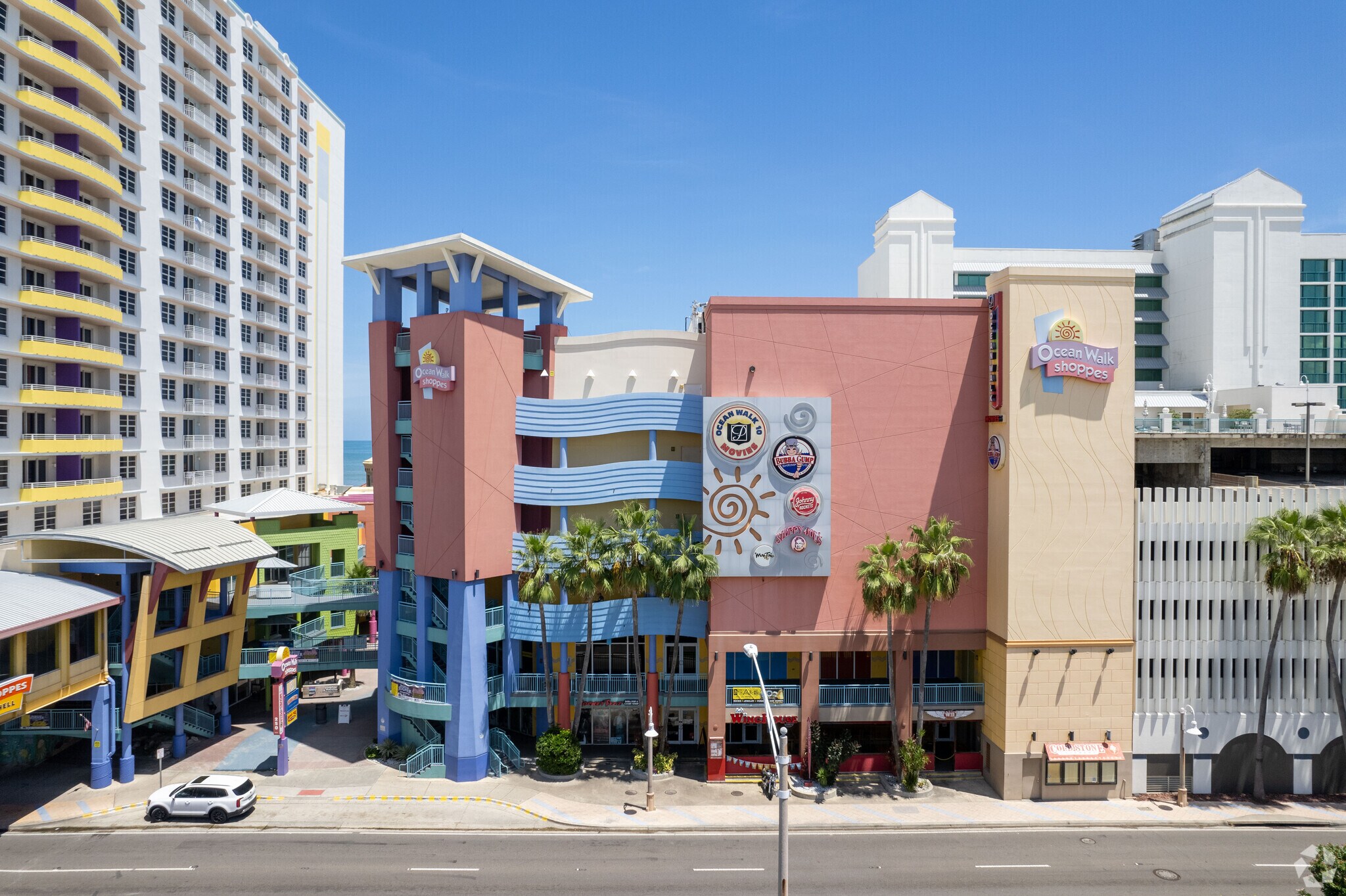250 N Atlantic Ave, Daytona Beach, FL à louer Photo du bâtiment- Image 1 de 6