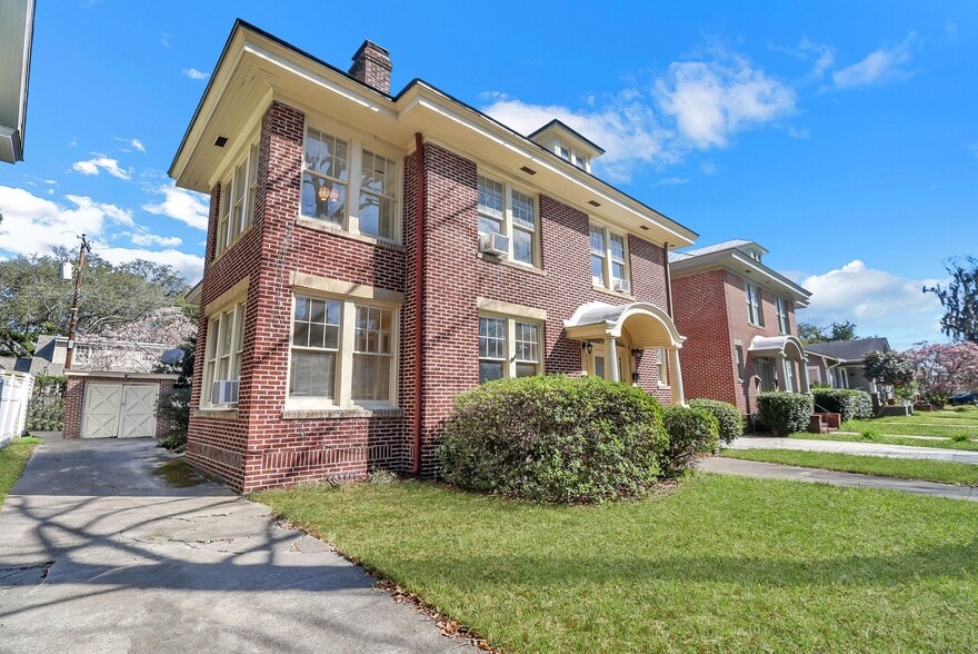 210 E 48th St, Savannah, GA for sale - Building Photo - Image 3 of 40